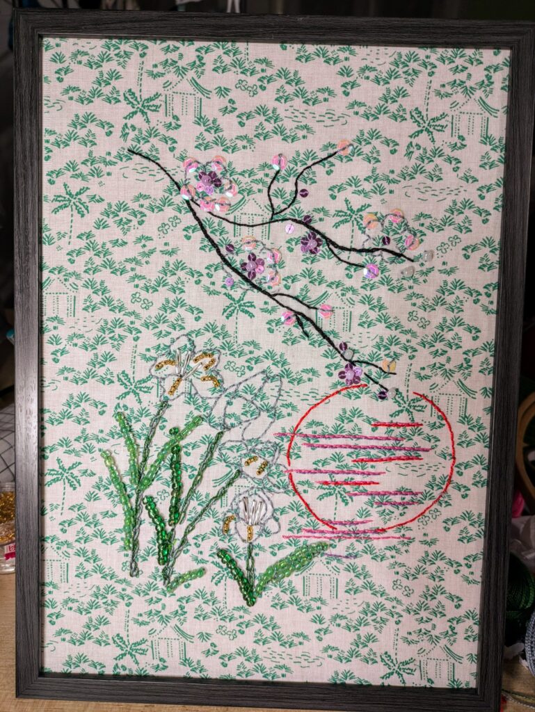 premier tableau confectionné pour la série IKEBANA. Brodé à la main.