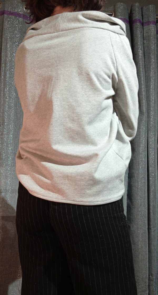 Hoodie pétales et flocon – Image 3